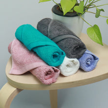 Load image into Gallery viewer, Heelium Bamboo Face Towels - Set of 5