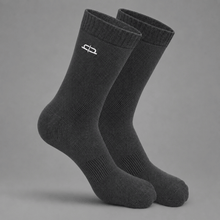 Load image into Gallery viewer, Heelium Bamboo Men Crew Socks (Solids) - 2 Pairs