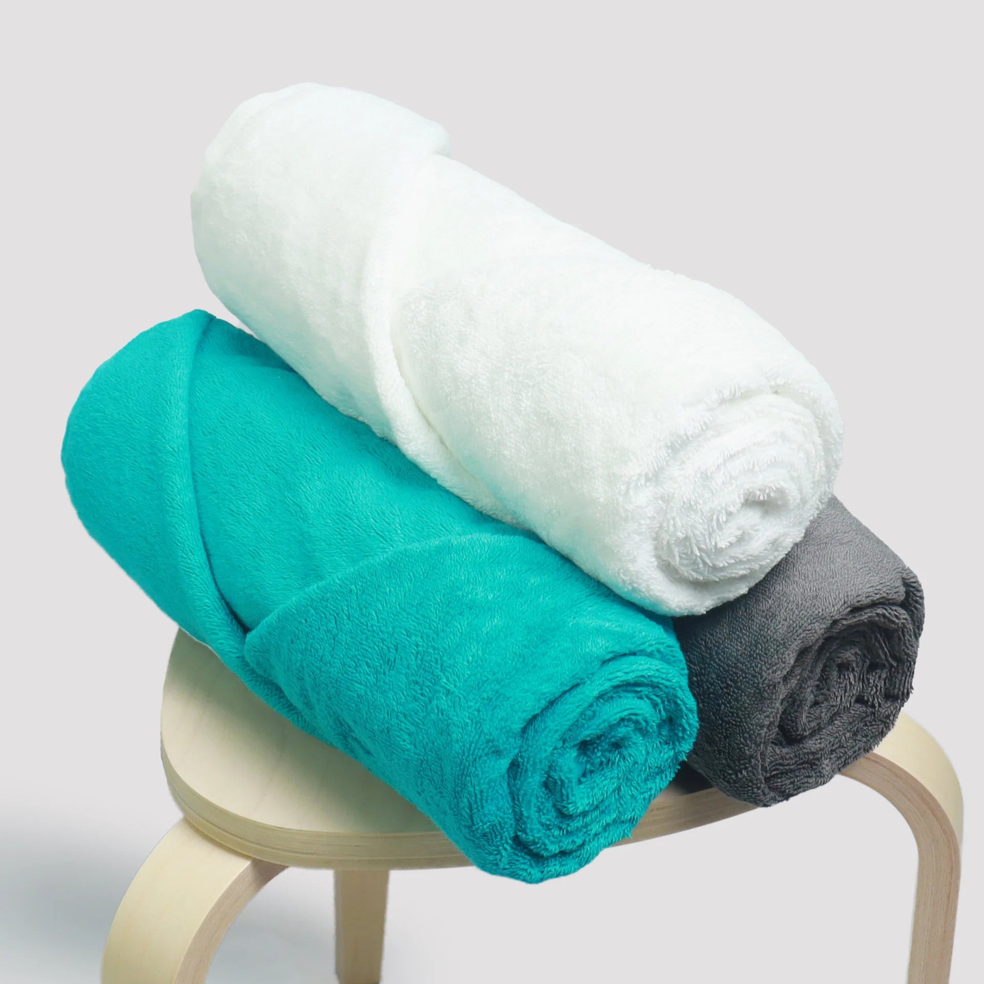 Teal and white towels 2025